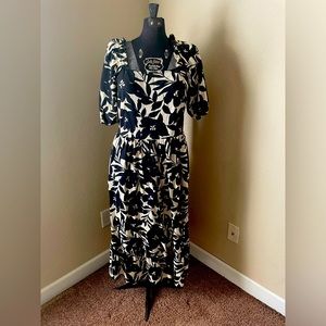 Linen midi open back dress with tie